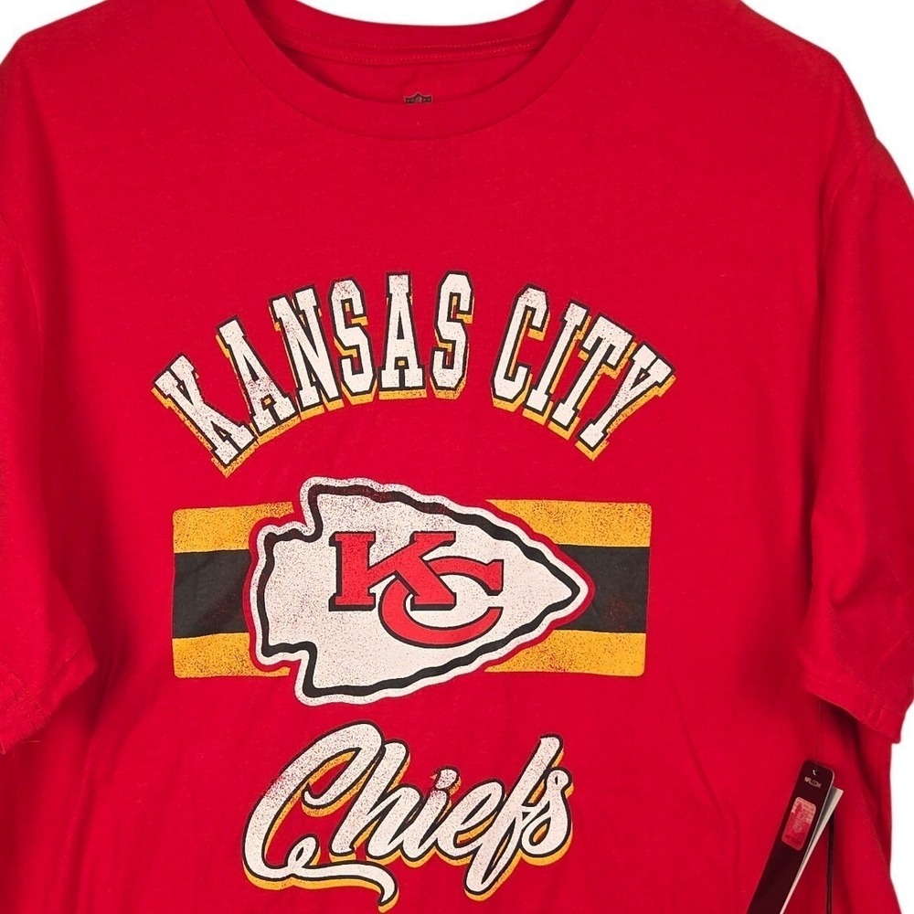 Kansas City Chiefs T-Shirt‎ Mens Medium Red Short Sleeve NFL Darius Rucker NWT